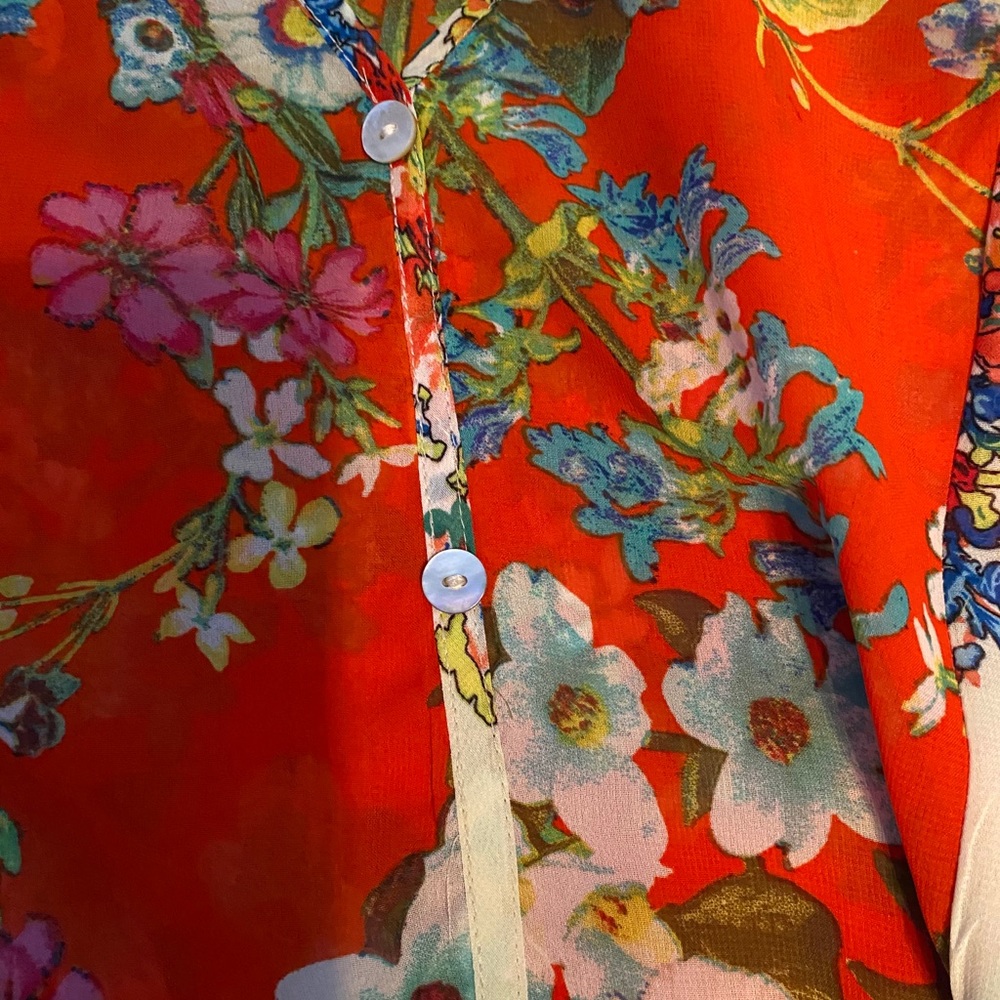 Colorful blouse - Picture 2 of 4
